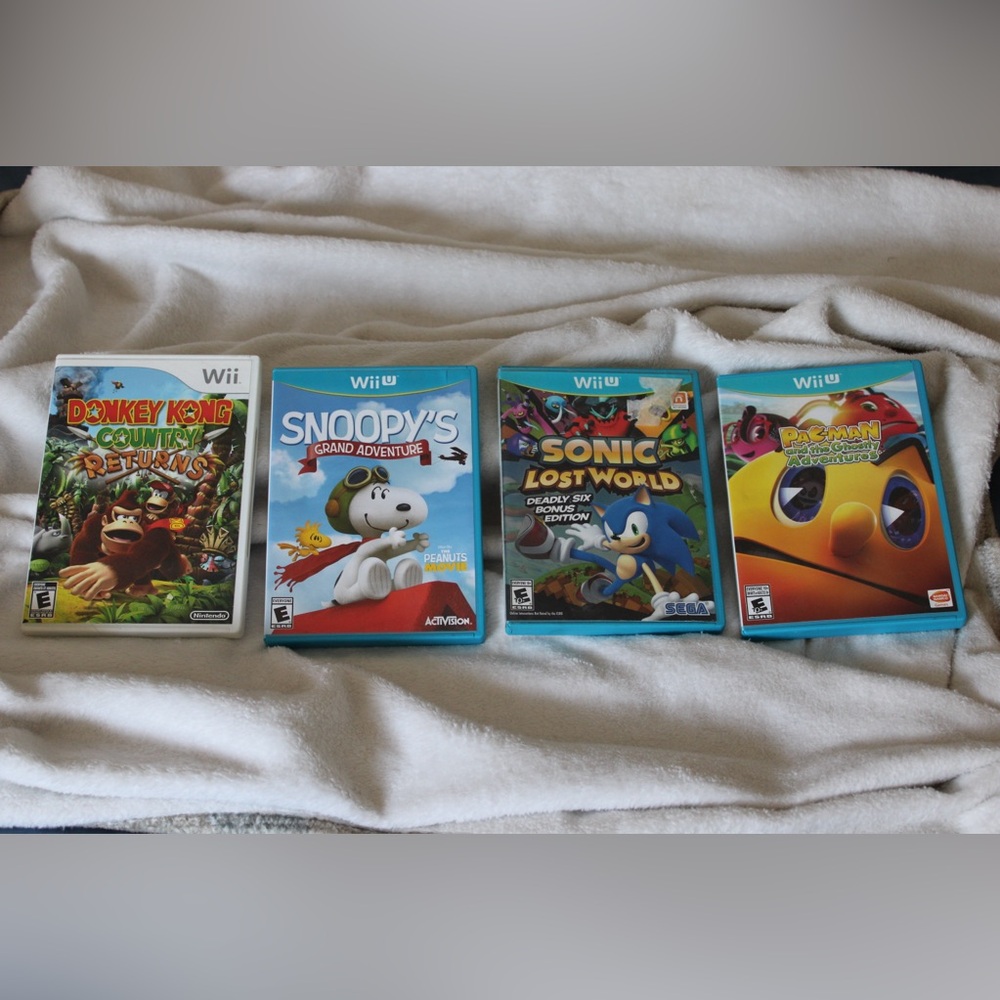 Nintendo Wii U game bundle: Snoopy, PacMan World 2